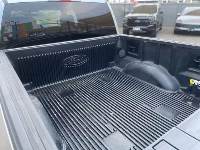 FORD F-150 XLT 3.3  2023