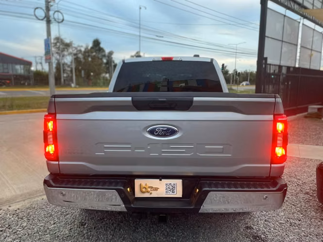 FORD F-150 XLT 3.3  2023