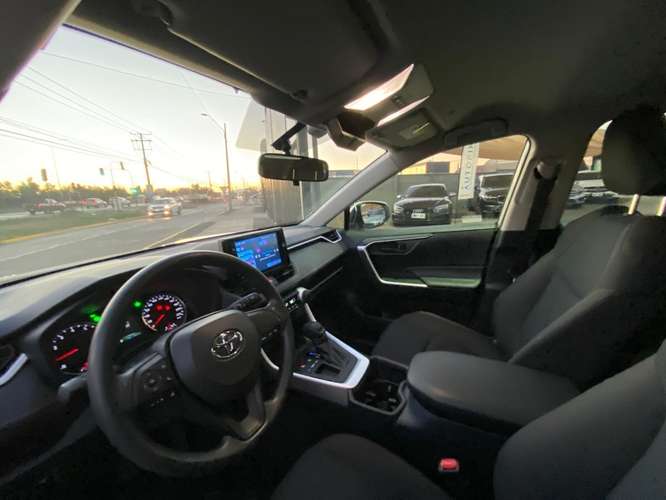 TOYOTA RAV 4  LE 2.0 4X2 CVT 2025 - Imagen 20