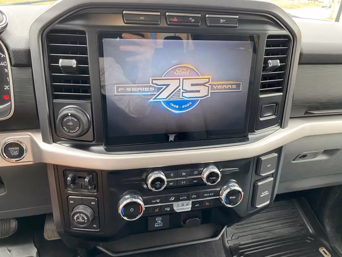 FORD F-150 XLT 4X4 5.0 2024