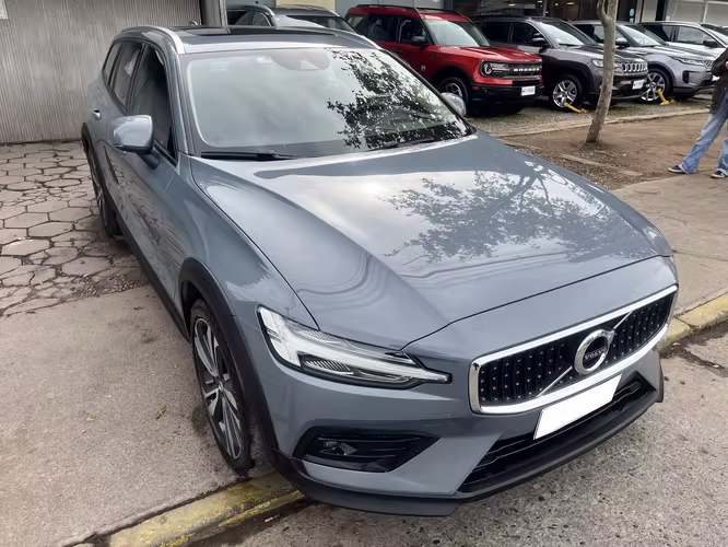 VOLVO V60 B5 MOMENTUM MILD HYBRID 2.0 AUT. AWD 2022