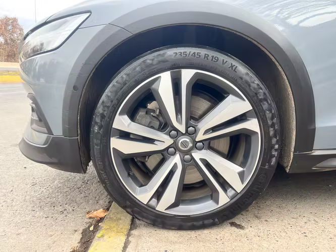 VOLVO V60 B5 MOMENTUM MILD HYBRID 2.0 AUT. AWD 2022