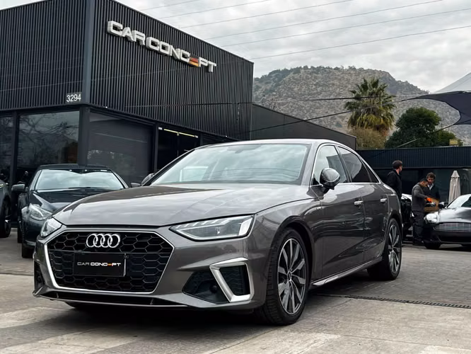 AUDI A4 40 TFSI 2.0T S LINE  2022