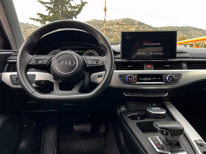 AUDI A4 40 TFSI 2.0T S LINE  2022