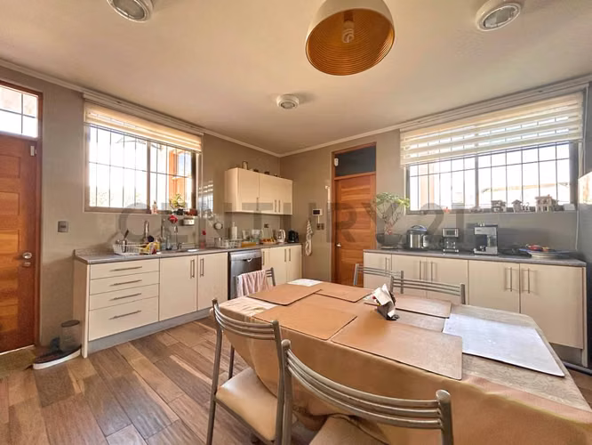 Casa amoblada en Arriendo en Rosario de Peñuelas