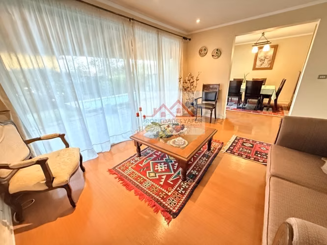 CASA MA - Altos del valle 1220, Huechuraba, Condominio Las Pataguas. Casa 5dorm 4 baños 122/312m2 piscina