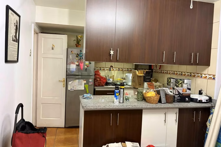 Excelente casa a pasos del metro republica