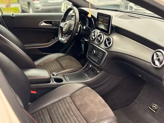 MERCEDES BENZ Gla 200 220 CDI 2016