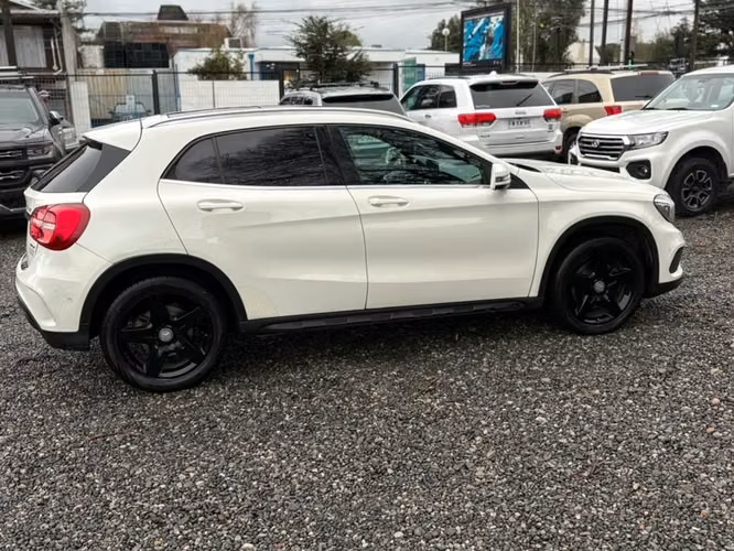 MERCEDES BENZ Gla 200 220 CDI 2016