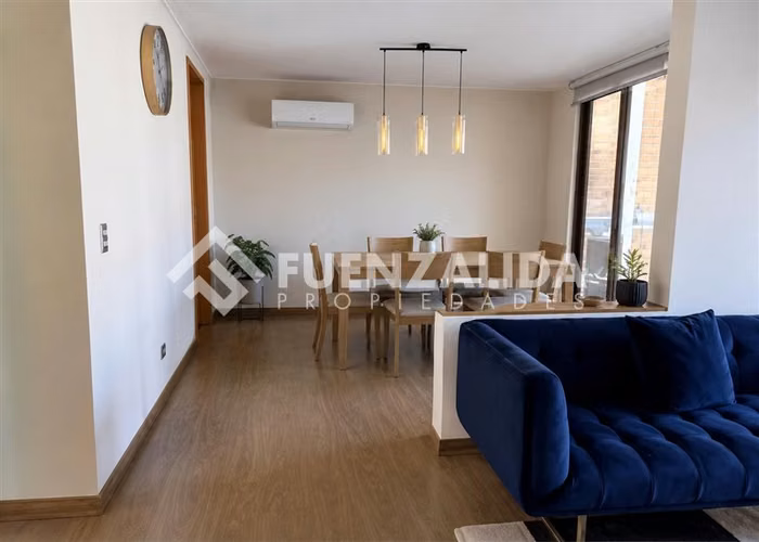 Casa en venta de 4 dorm. Lomas de Chamisero Colina