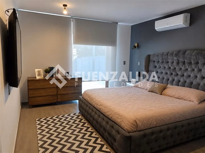Casa en venta de 4 dorm. Lomas de Chamisero Colina