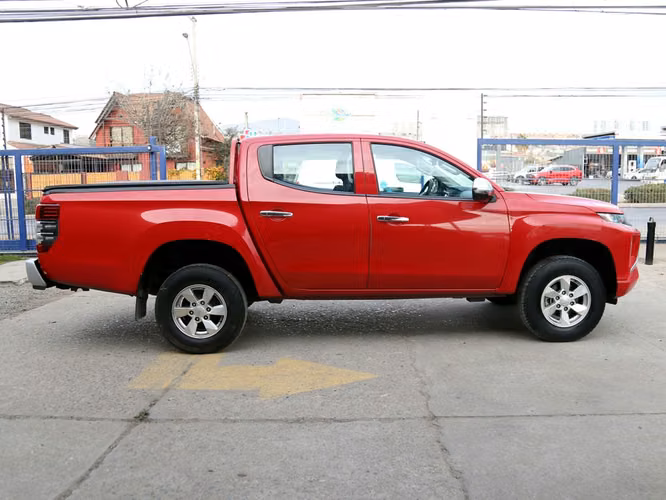 MITSUBISHI L200 2022