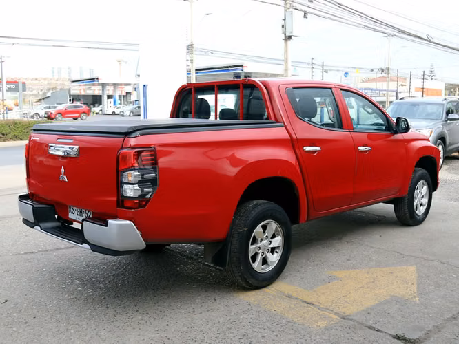MITSUBISHI L200 2022