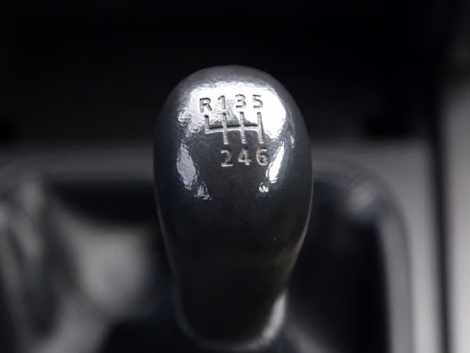 MITSUBISHI L200 2022