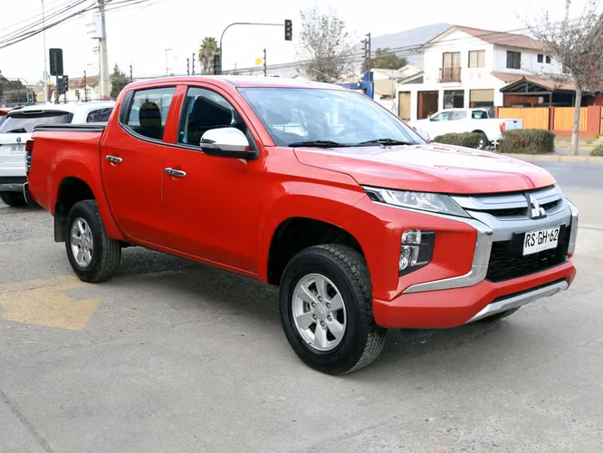MITSUBISHI L200 2022