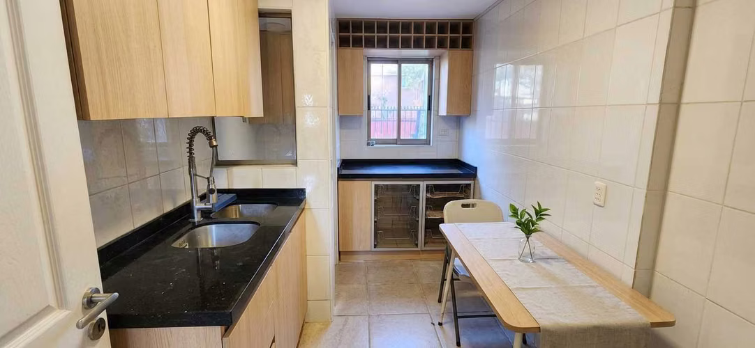 Linda casa 2 pisos 4 dormitorios remodelada (175107)