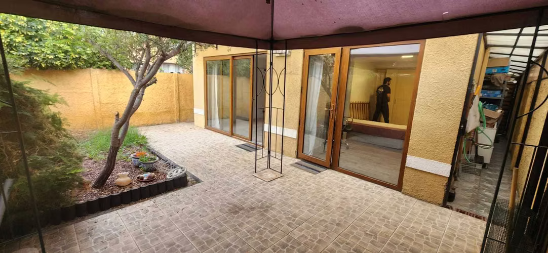 Linda casa 2 pisos 4 dormitorios remodelada (175107)