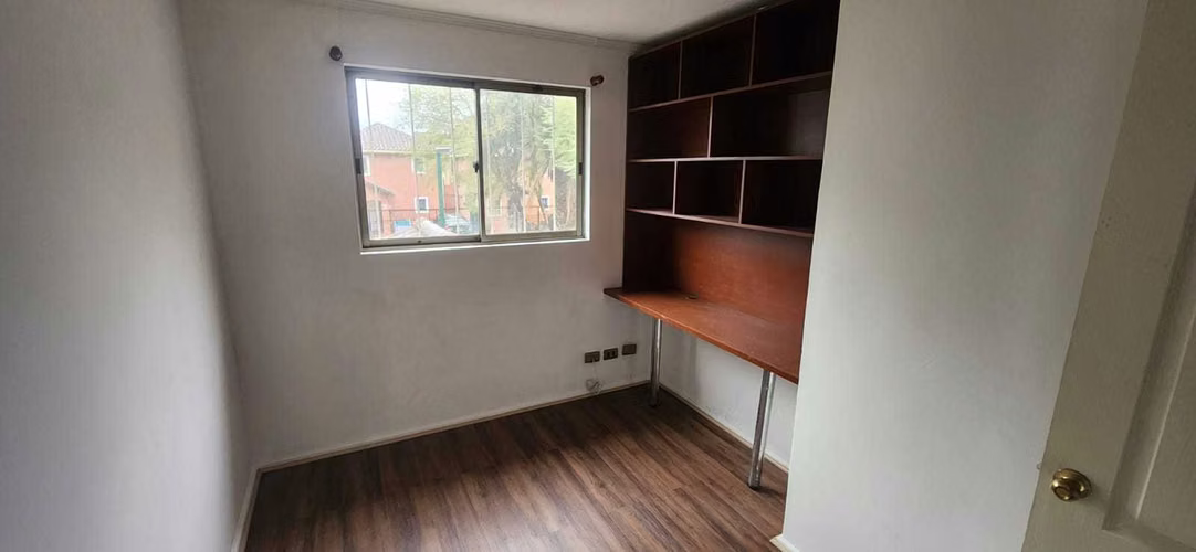 Linda casa 2 pisos 4 dormitorios remodelada (175107)