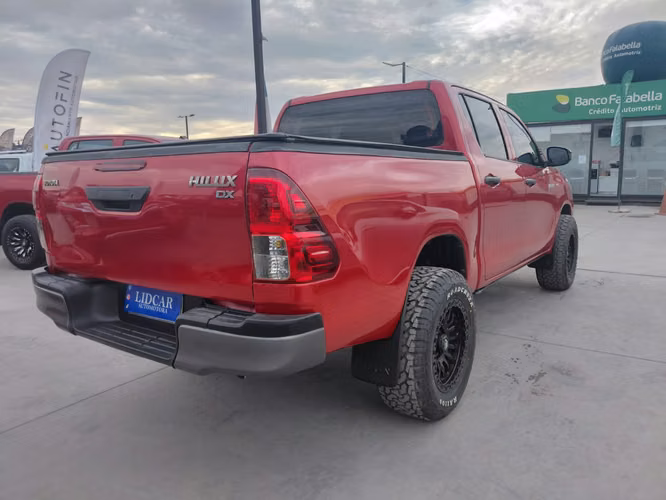Toyota Hilux DX 2.4 2023