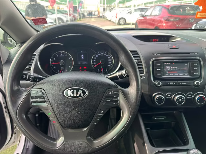 KIA CERATO 2017