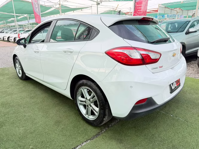 CHEVROLET CRUZE AUTOMATICO 2018