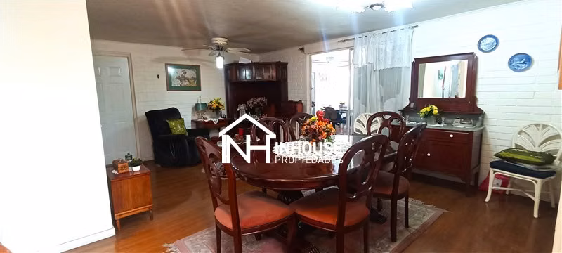 Casa en venta de 4 dorm. en Maipú