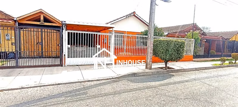 Casa en venta de 4 dorm. en Maipú