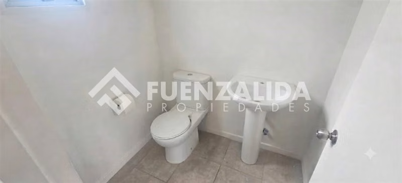 Local Comercial en arriendo, 1 baño, Comuna de Buín
