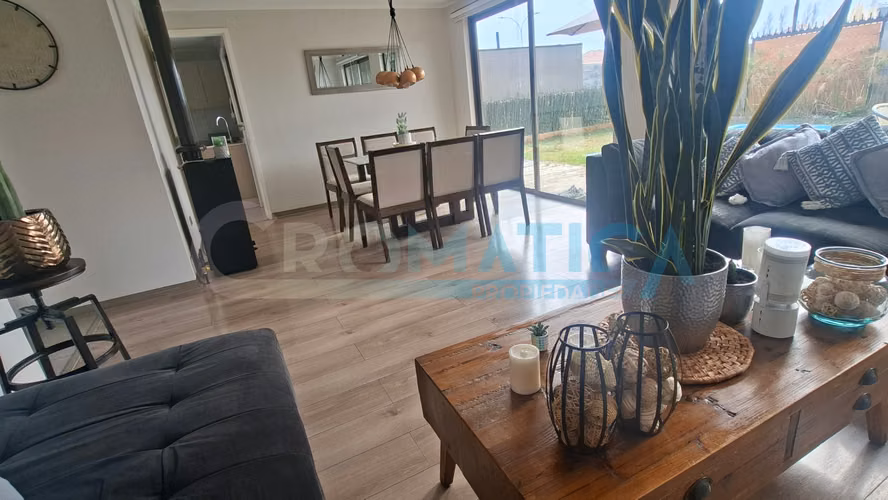 Arriendo casa En Condominio La Viña, Machalí