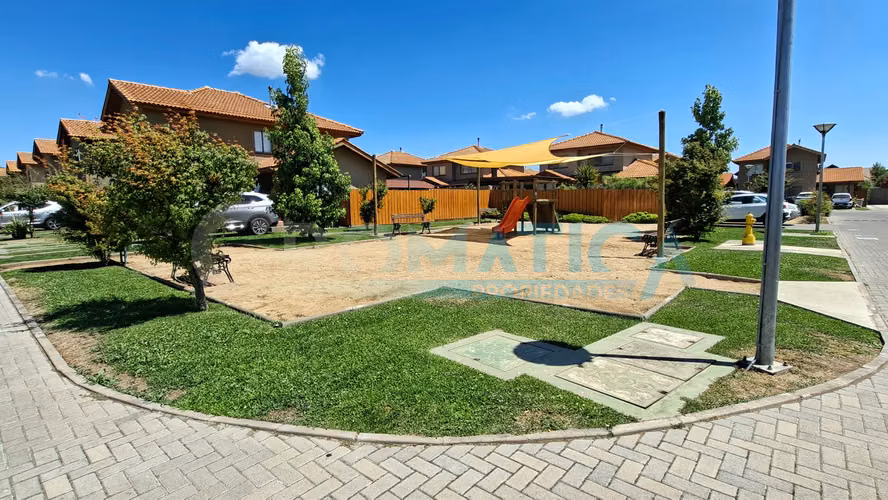 Arriendo casa En Condominio La Viña, Machalí