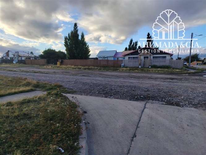Casa en venta de 4 dorm. en Coihaique - Imagen 2
