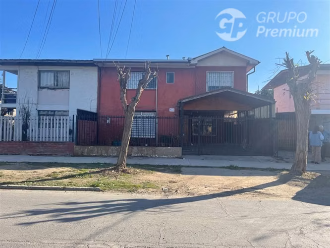 Casa en Arriendo de 6 dormitorios en Melipilla