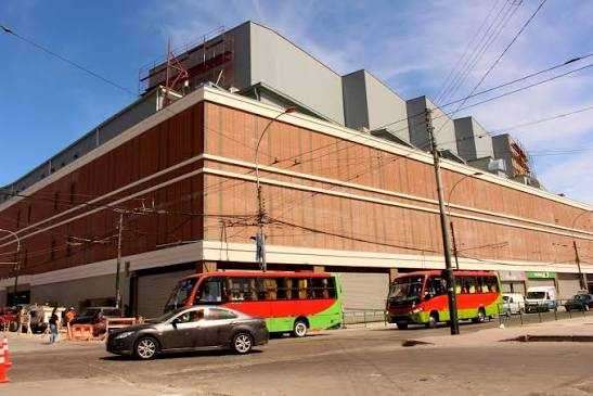 Propiedad comercial a pasos de Av Argentina (175137)