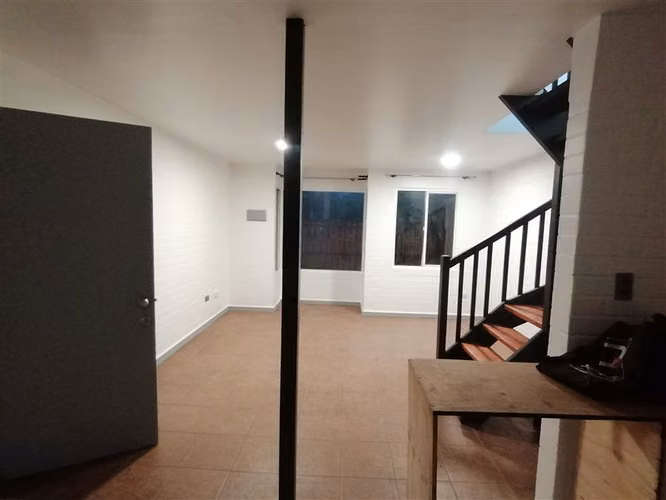 Se Vende Hermosa y Amplia Casa En Lampa 2.190 UF