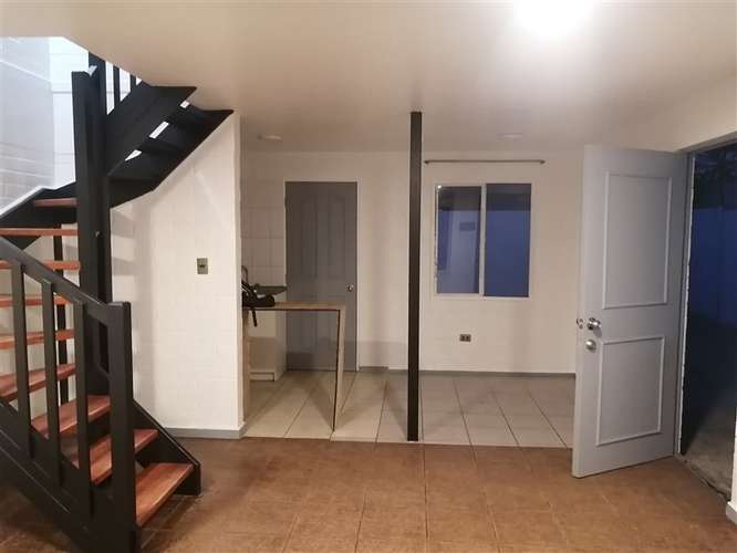 Se Vende Hermosa y Amplia Casa En Lampa 2.190 UF
