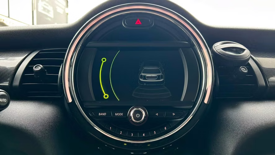 MINI F56 Cooper 1.5 AUT (2016)