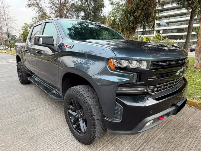 Chevrolet Silverado 5.3 LT TRAILBOSS Z4X4 AT  2021