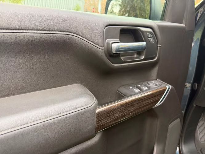 Chevrolet Silverado 5.3 LT TRAILBOSS Z4X4 AT  2021