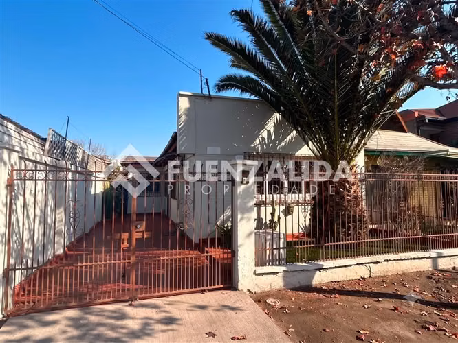 Casa en venta de 3D 1B 2E en Independencia