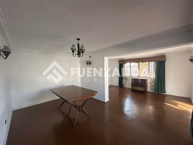 Casa en venta de 3D 1B 2E en Independencia