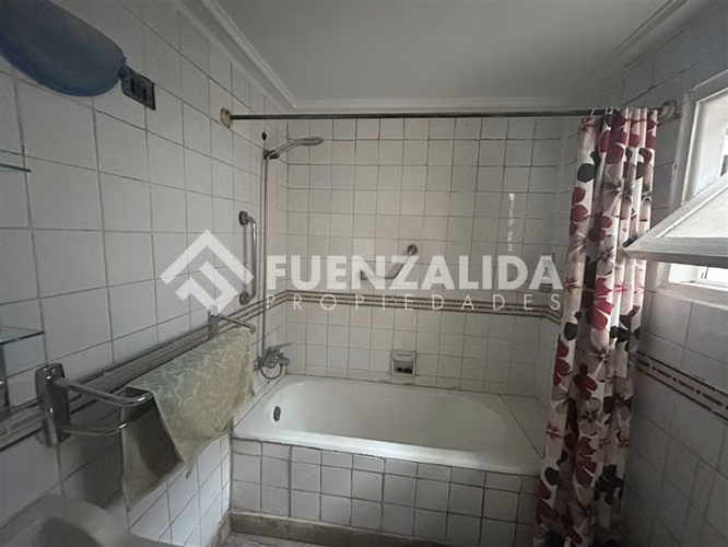 Casa en venta de 3D 1B 2E en Independencia