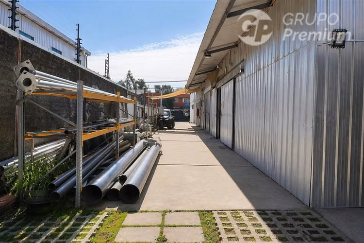 PROPIEDAD CORPORATIVA- TÉCNICA P. INDUSTRIAL LA REINA 1100M2