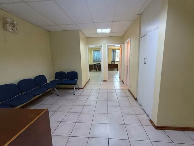 OFICINA EN EL CENTRO DE COQUIMBO EN VENTA // EDIFICIO DIEGO PORTALES
