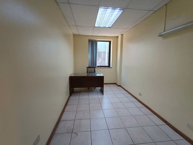 OFICINA EN EL CENTRO DE COQUIMBO EN VENTA // EDIFICIO DIEGO PORTALES