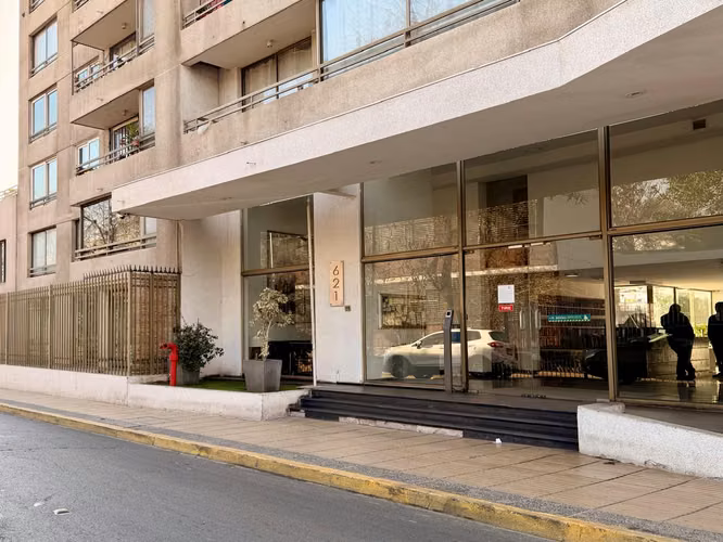Cómodo departamento en Venta, 2 dormitorios vista despejada, remodelado, Recoleta - Imagen 26