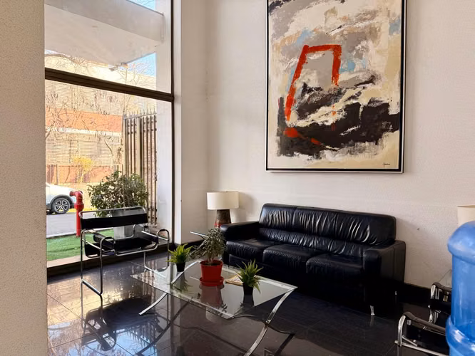 Excelente departamento en Venta, dos dormitorios, vista despejada, remodelado, Recoleta