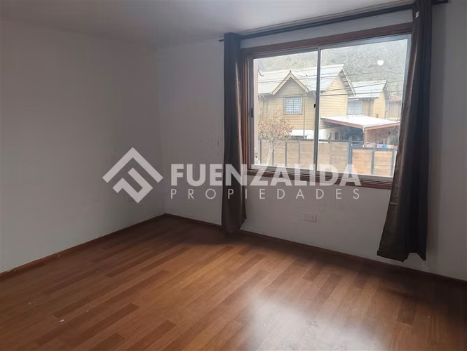 Casa en venta de 4 dormitorios en Puente Alto, AEP