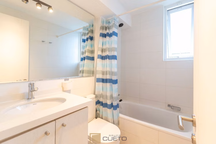 Departamento en Venta 2D + 2B Edificio Marparaíso 6, Cerro Placeres, Valparaíso