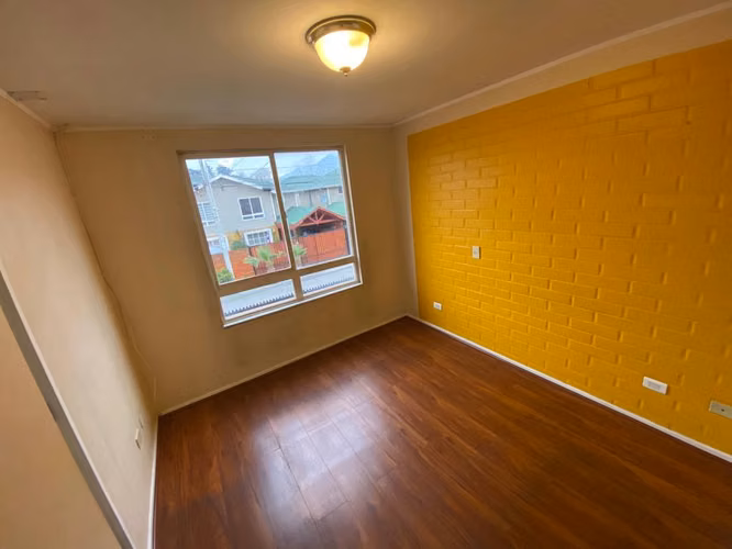 Excelente inversión: Casa 2 pisos acepta Subsidio DS1 cerca del Metro - Imagen 18