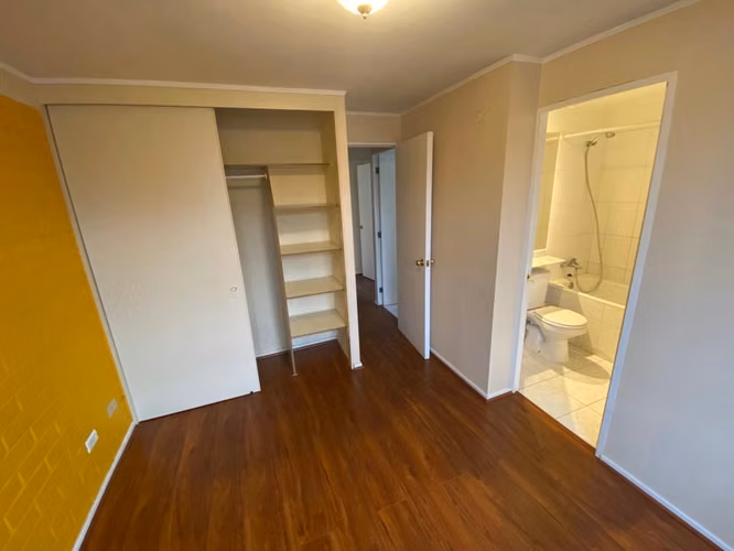 Excelente inversión: Casa 2 pisos acepta Subsidio DS1 cerca del Metro - Imagen 10